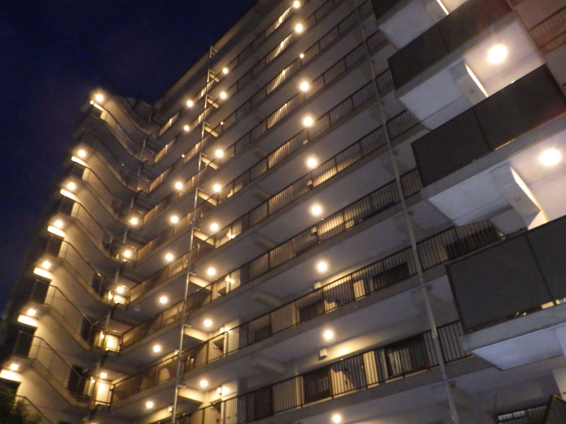 【After】ウエルシティ横須賀ポートバレーヌ共用灯改修工事　竣工Ｈ29.3 　施工後の電流値が約半分になっています。施工した甲斐がありました。